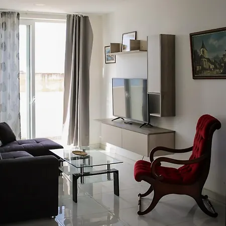 Mb Sea View Apartament *