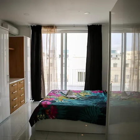 Mb Sea View